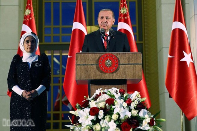 Em wan mezlûmên ku li Arakanê zilm li wan tê kirin tenê nahêlin