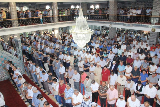 Diyarbakır’da Bayram namazı eda edildi