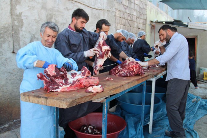 Umut Kervanı’ndan Van'da toplu kurban kesimi