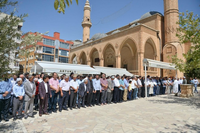 Arakan'da 2012'den bu yana 100 bin Müslüman katledildi