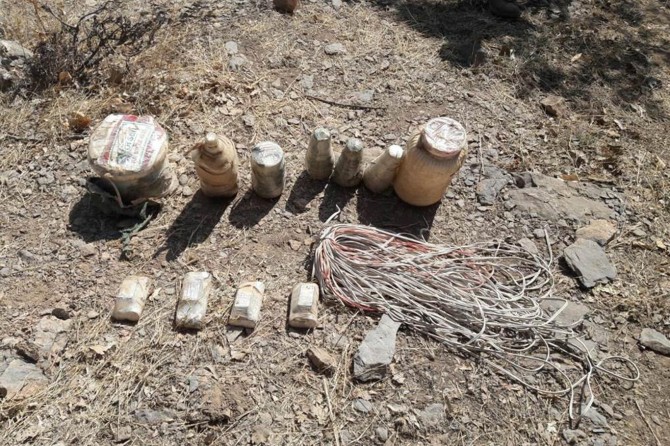 Hakkari’de 7 EYP düzeneği imha edildi