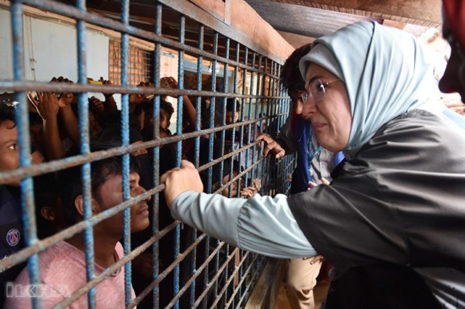 It is unbelievable that such barbarity is taking place before the eye of the whole world