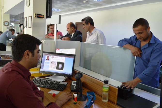 Bitlis’te 39 bin kişi yeni çipli kimlik kartı aldı