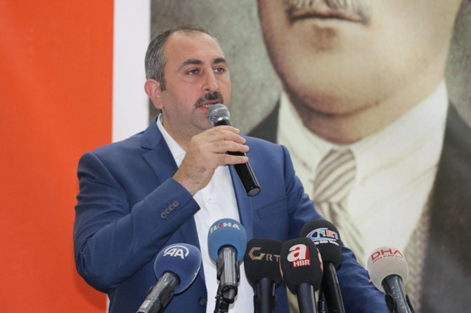 FETÖ'cüler yargı içinde operasyonlar yaparken neden çıkıp yürümediniz?