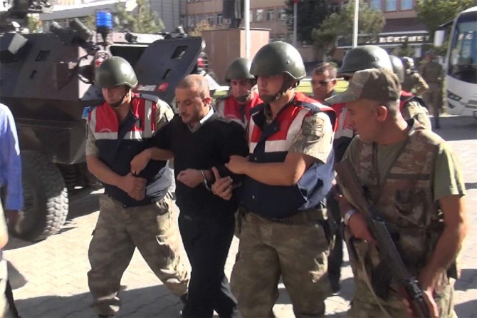 Muş’ta ailesini katleden güvenlik görevlisi tutuklandı