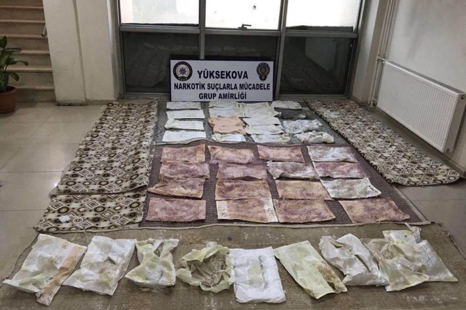 Hakkari'de uyuşturucu operasyonu: 2 gözaltı