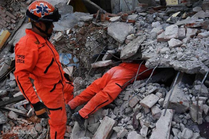 Number of dead in the Mexican earthquake rose to 90