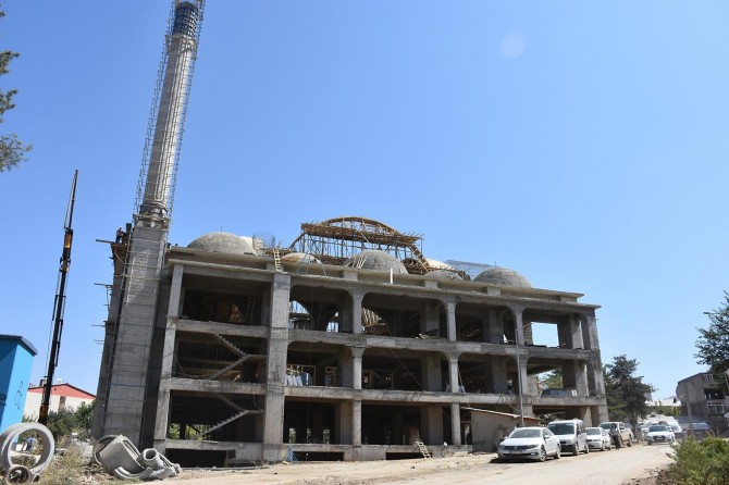 Muş’un en büyük camisi olan İmam-ı Şafi Camii yardım bekliyor