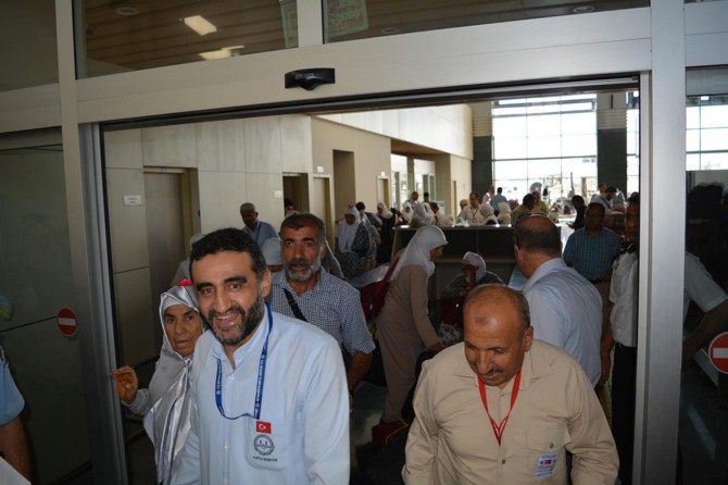 Batmanlı hacılar kutsal topraklardan gelmeye başladı