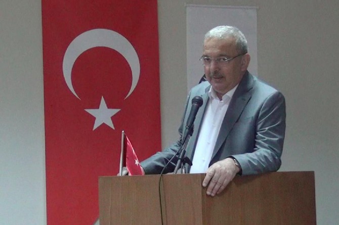 "Din görevlisine değil din gönüllüsüne ihtiyaç var"