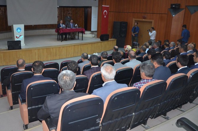 "Öğrencilerimize yol gösterici olmalıyız"