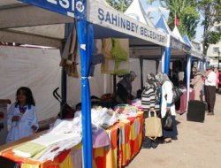 Fakir Öğrenciler Yararına Kermes (Video)