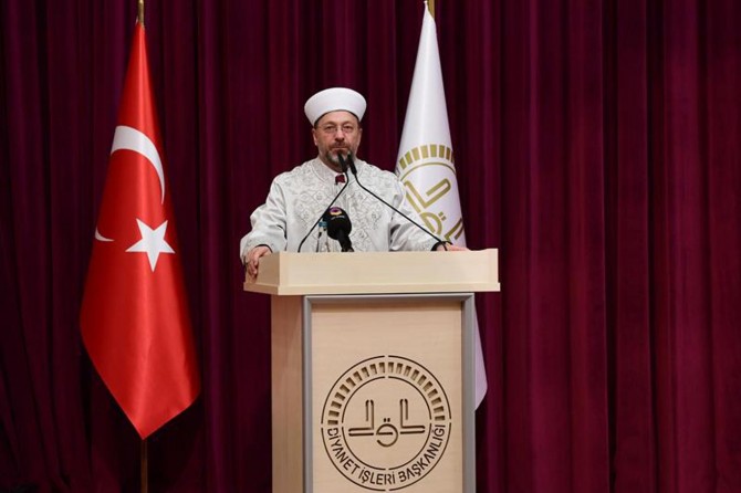 Ümmetin tevhit ve vahdet pınarında dirilişi için çok çalışmalıyız