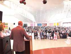 Vanlı Hafızlara Taç Giydirildi