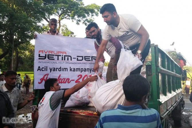 Pro-Orphan Association extends aid hand to Arakan