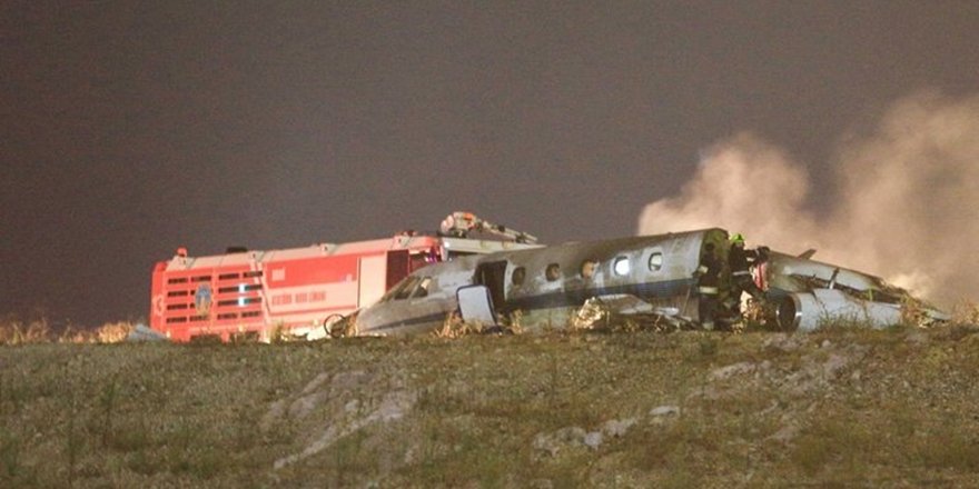 Özel bir jet Atatürk Havalimanına iniş sırasında düştü
