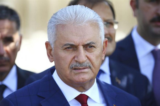 Başbakan Yıldırım: Kamuda çalışan taşeron işçilerine kalıcı statü sağlayacağız
