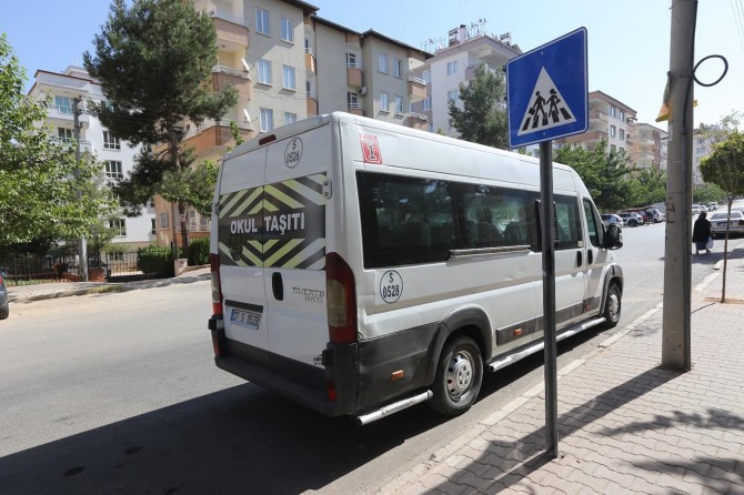 Öğrenci servislerine kamera zorunluluğu getiriliyor