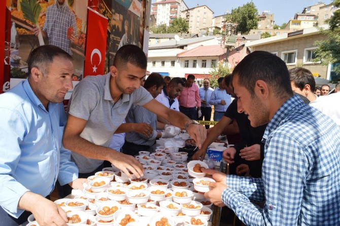 Bitlis’te 2 bin kişiye ahi lokması ikram edildi