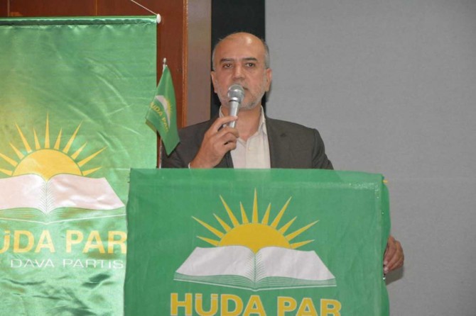 “İslam düşmanları, dindar insanları siyasetin sopasıyla vurmaya çalıştı”