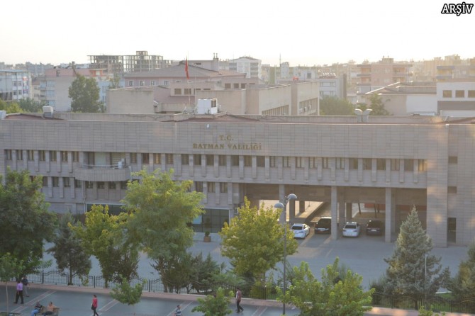 Batman'da bir PKK'li teslim oldu