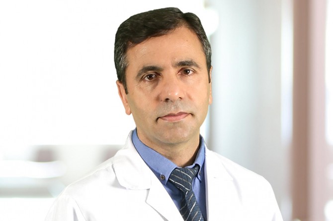 “Akıllı telefonlar fıtık ediyor”