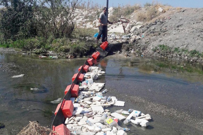 Van Gölüne akan derelerde bariyerli önlem