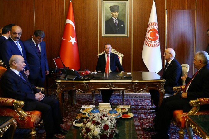 Cumhurbaşkanı Erdoğan, Başbakan Yıldırım ve MHP Lideri Bahçeli ile görüştü