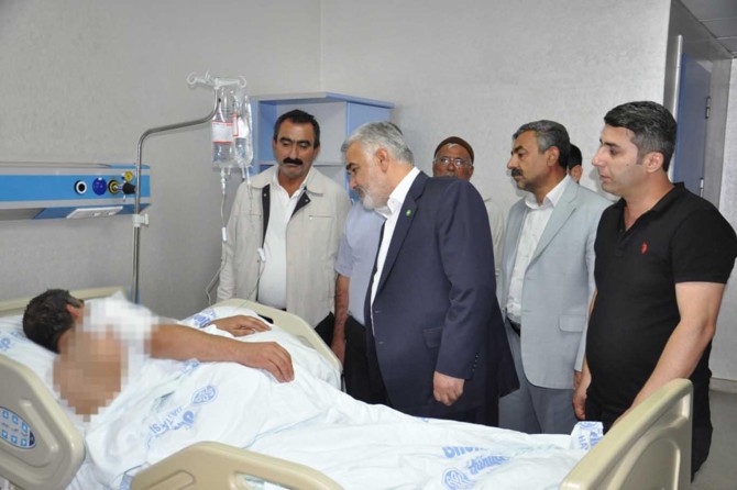 Yapıcıoğlu patlamada yaralananları ziyaret etti