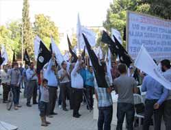 Pespaye Filmin Arkasındakiler Menemen'de Lanetlendi (Foto)
