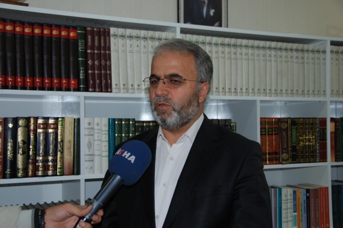 Nüfusun yoğun olduğu bölgelerde cami sayısı çok az