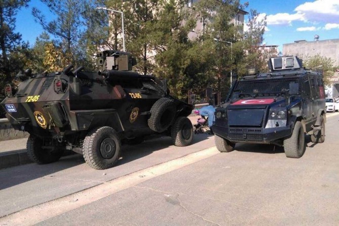 Batman'da okulların çevresinde asayiş uygulaması yapıldı