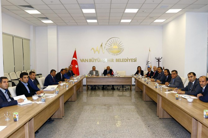 Van’da kaldırım işgaline karşı seferberlik başlatıldı