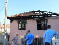 Baraka Evde Çıkan Yangın Kokuttu