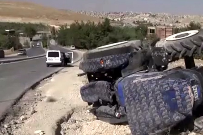 Traktörün altında kalan sürücü hayatını kaybetti