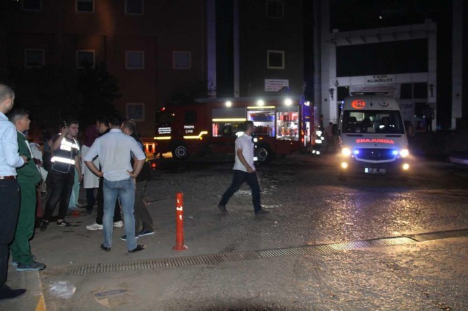 Yangın çıkan hastaneden 181 hasta tahliye edildi