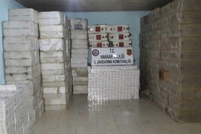 Hakkâri'de 475 bin paket kaçak sigara ele geçirildi