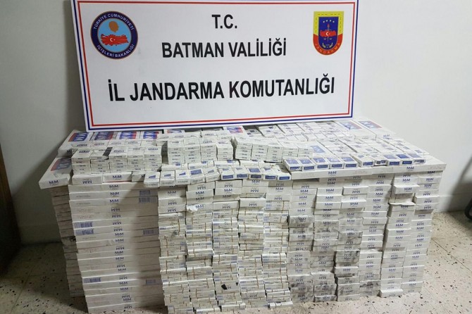 Batman’da çalılara gizlenmiş kaça sigara ele geçirildi