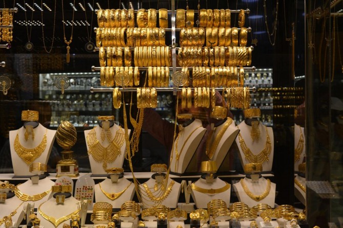 Vize krizi altın piyasasını vurdu