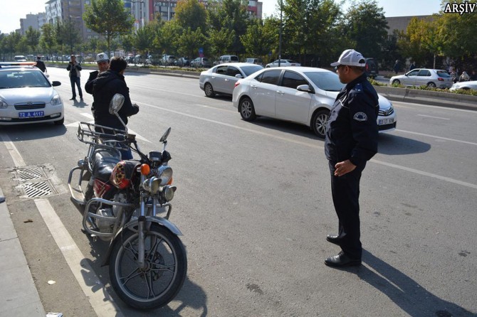 Batman'da 20 motosiklet trafikten men edildi