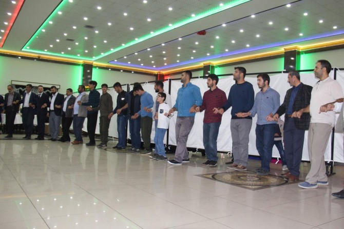 Yusufî babasının özlemini çeken gencin buruk mutluluğu