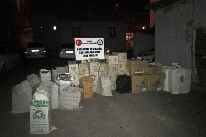 Van'da gümrük kaçağı sigara ve çay ele geçirildi