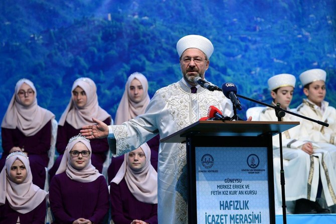 "Hafızlık bir kitabı öylesine ezberlemek değildir"