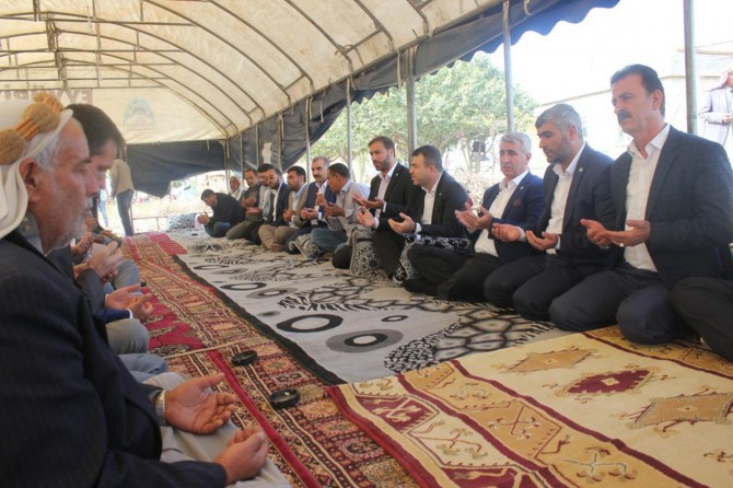 HÜDA PAR'dan pamuk yığınında hayatını kaybeden çocukların ailelerine taziye ziyareti