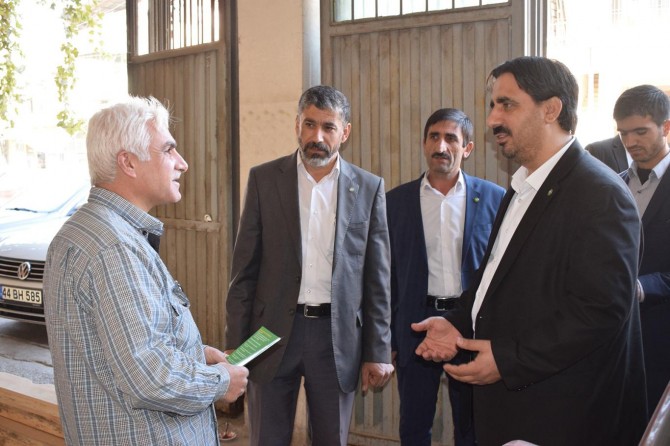 HÜDA PAR Malatya’da esnafın sorunlarını dinledi