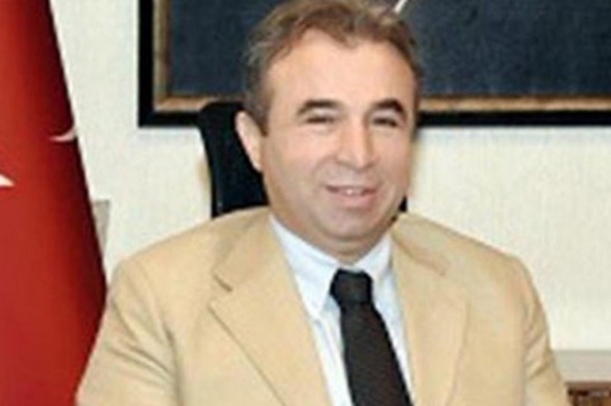 Eski vali yardımcısına FETÖ'den 6 yıl hapis cezası