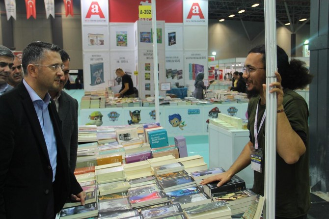 "Kitap fuarına sahip çıkalım"