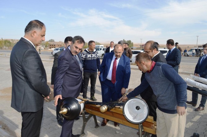 Vali Ustaoğlu Ahlat'ta incelemelerde bulundu