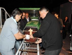 Mersin'in Tarsus İlçesinde 18 Yaşındaki Genç İntihar Etti