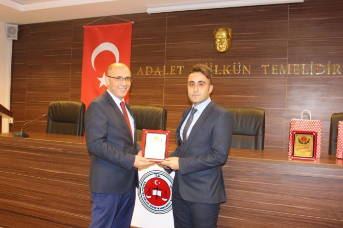 Gaziantep’te zabıt kâtipleri klavye sınavına girdi